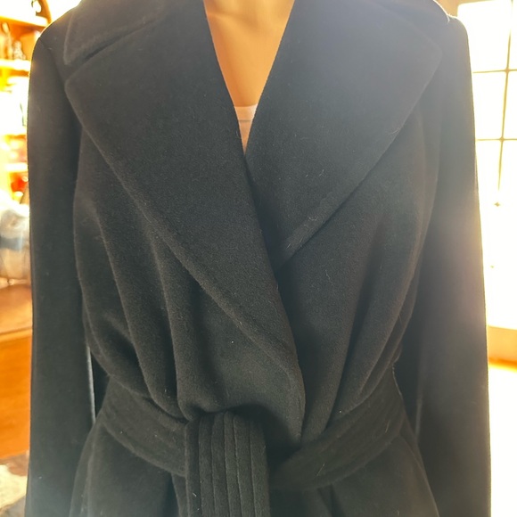 Burberry wool blend wrap coat. NWT - Picture 4 of 10